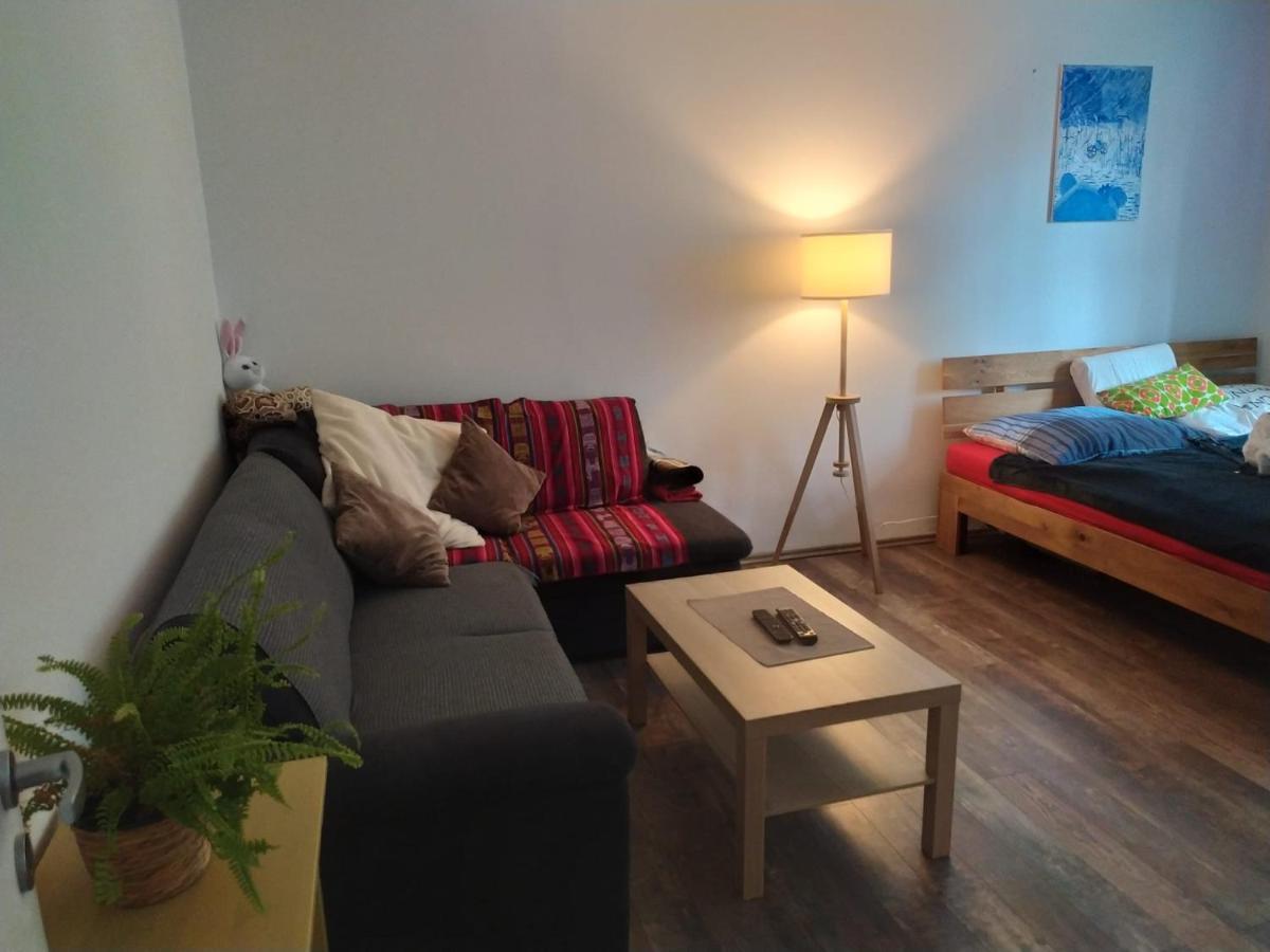 Pisqor Apartment - Self Check-In Bratislava Dış mekan fotoğraf