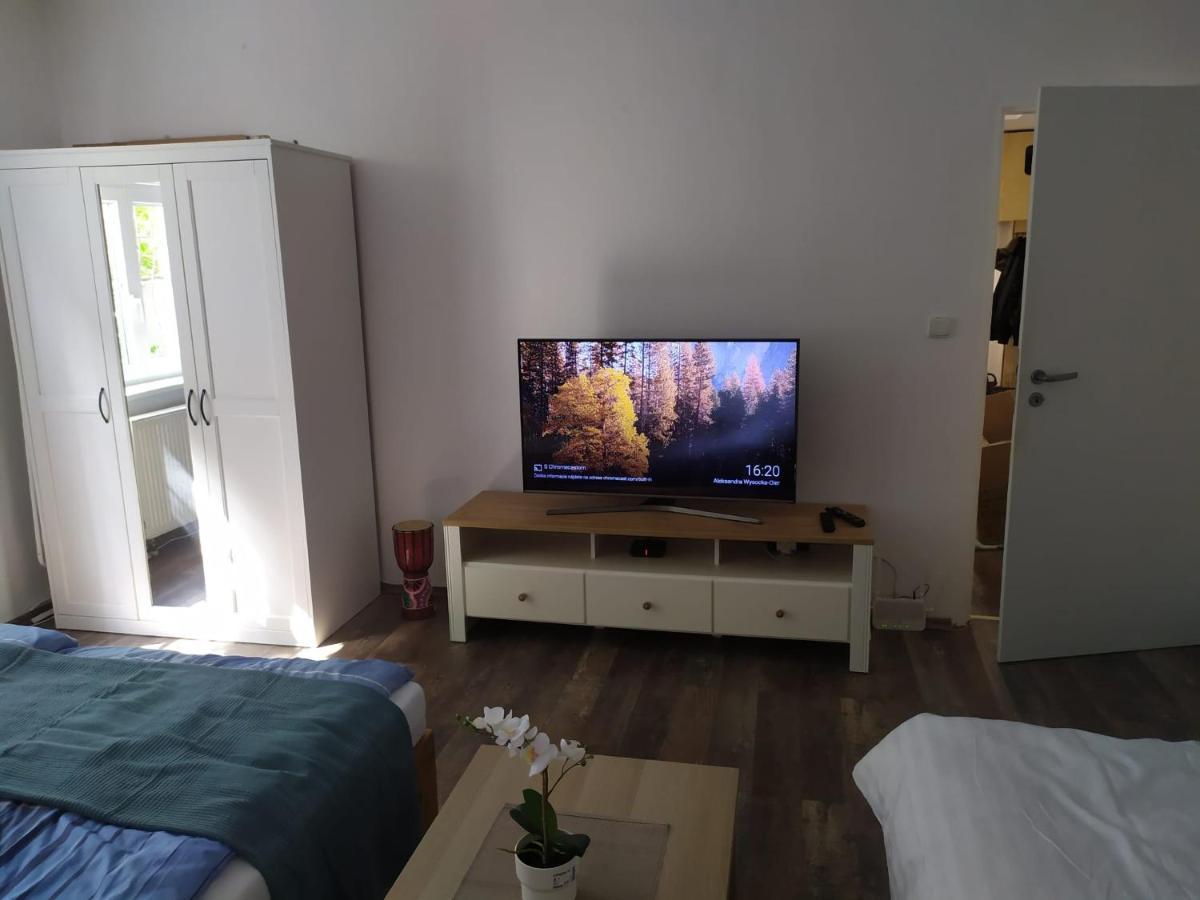 Pisqor Apartment - Self Check-In Bratislava Dış mekan fotoğraf